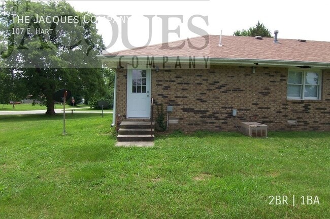 Photo - 107 E. Hart-