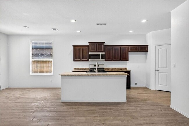 7305 Fossell Ranch Rd