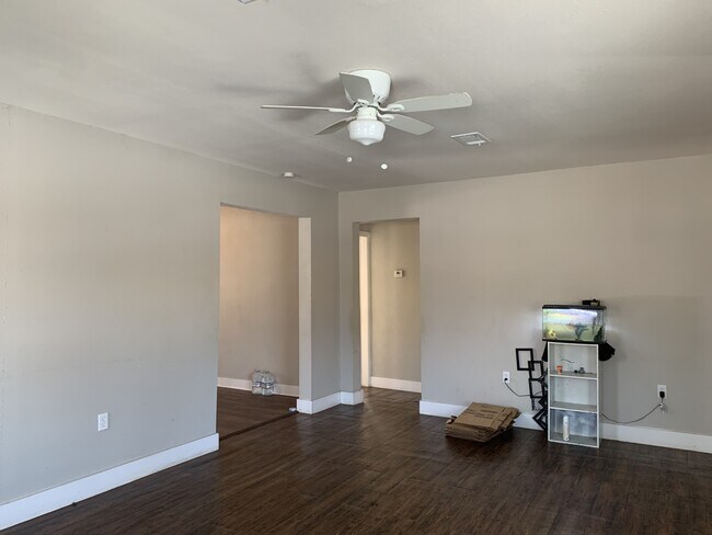 Photo - 920 Hancock St