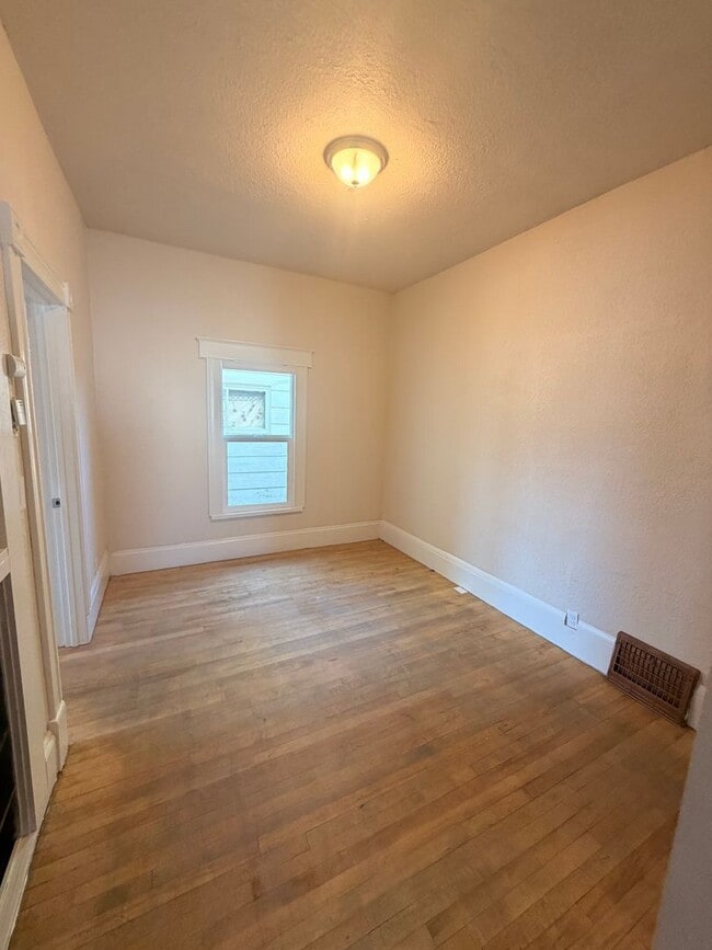 Photo - 223 N Alabama St Unidad 223 N Alabama Duplex