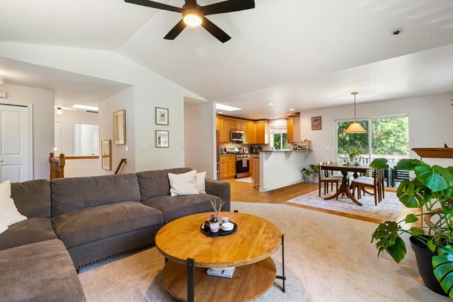 Photo - Charming 4-Bed Sanctuary with Modern Elega...