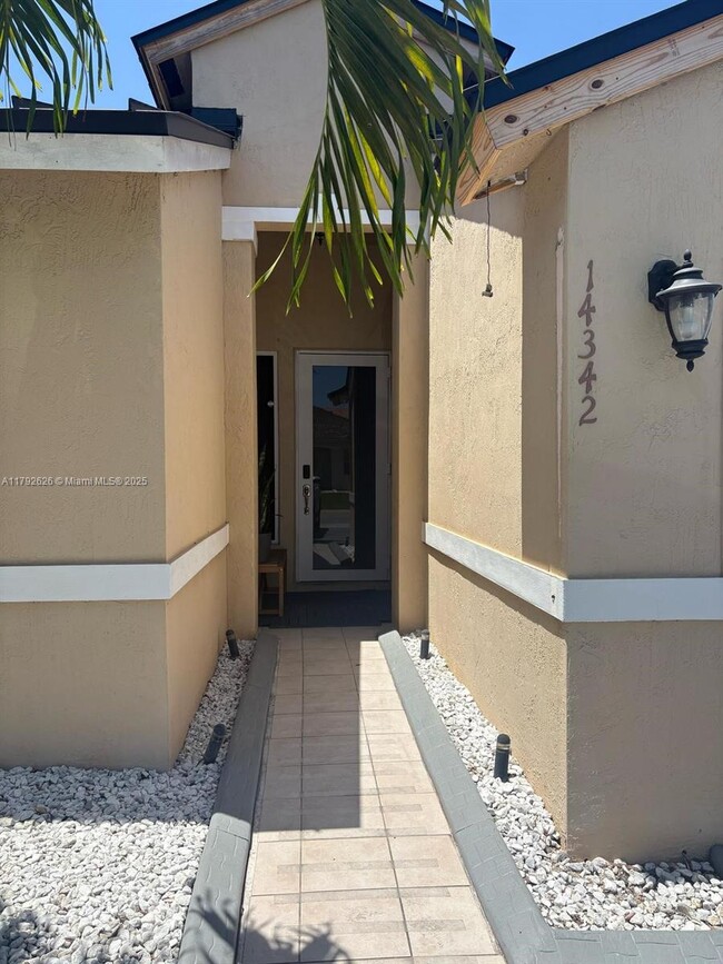 Photo - 14342 SW 159th Ct House