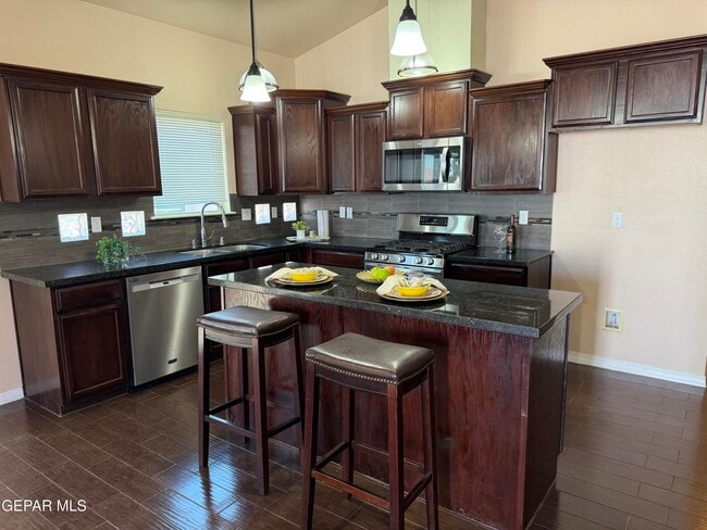 Photo - 13514 Everingham St