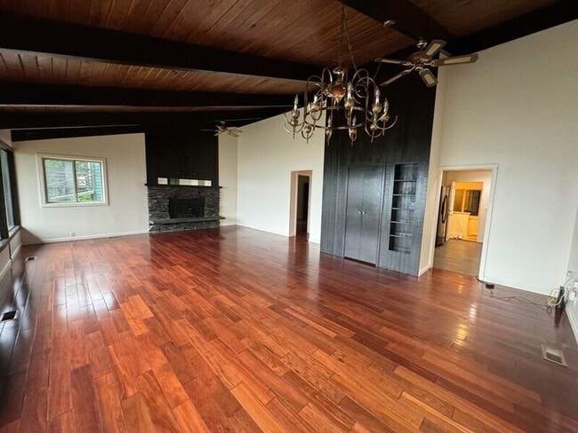 Photo - 9803 Rainier Ave S