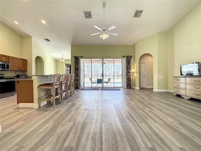Photo - 218 N Hampton Dr