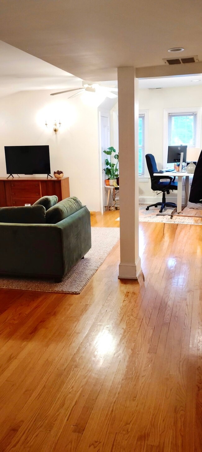 Photo - 2619 Prairie Ave