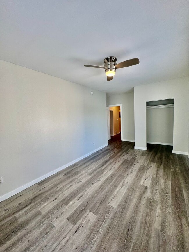 7524 Sepulveda Blvd