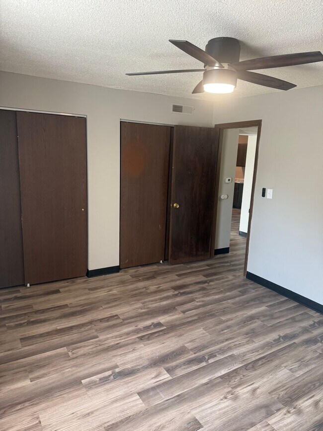 Photo - Comfortable 2BR Apartment in SW CoMo Unit 111