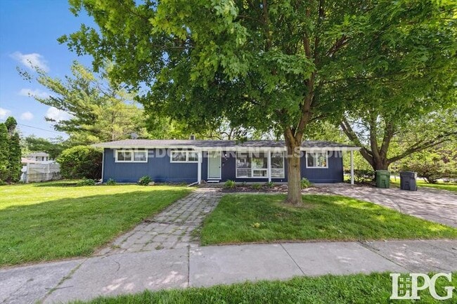 804 Village Trail