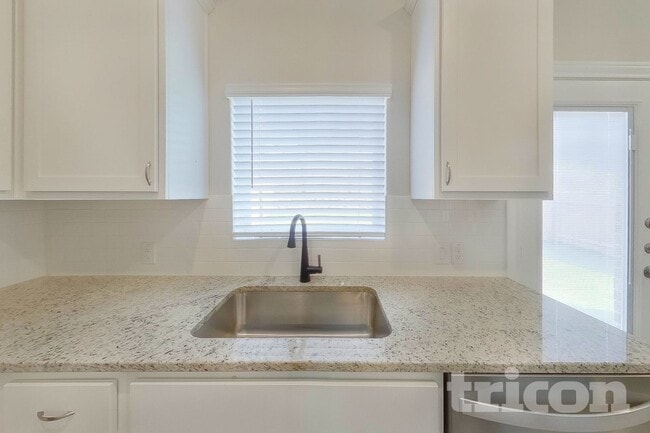 Photo - 1206 Dye Blvd