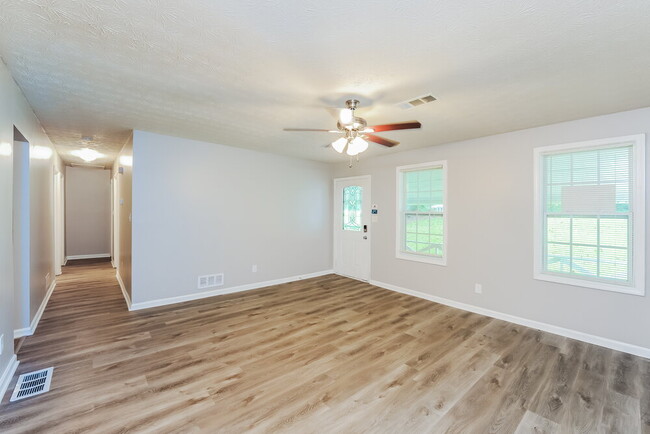 Photo - 3608 Mansfield Ln