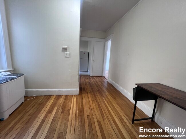 Building Photo - 1185 Boylston St Unit 29