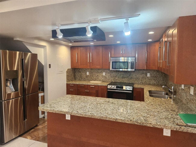 Photo - 20347 W Country Club Dr