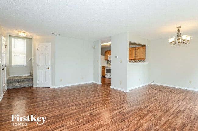 Photo - 1319 Freemont Ln