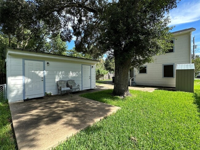 Photo - 1016 S Booth Ln