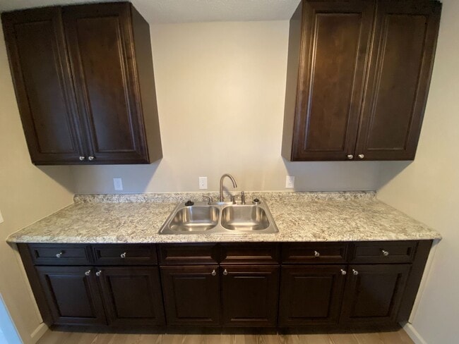 Photo - 2 Bedroom Ground Level Apartment in Columbia Unit 2908 Lawnridge Ct Apt C