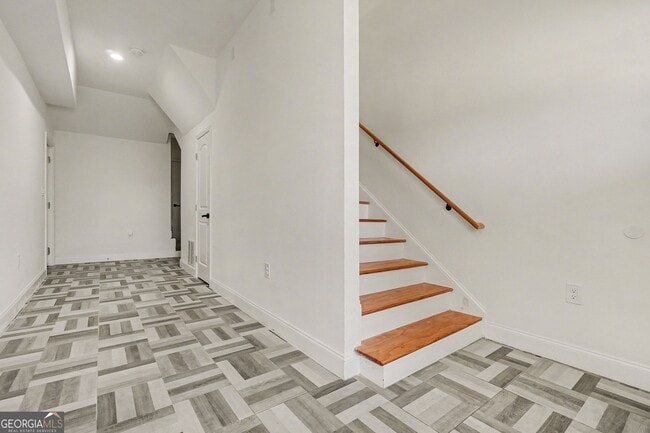 Photo - 1480 Norris Pl NW