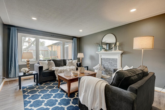 Photo - Beautiful 3 Bedroom Byron Bungalow * Available Aug 1st **