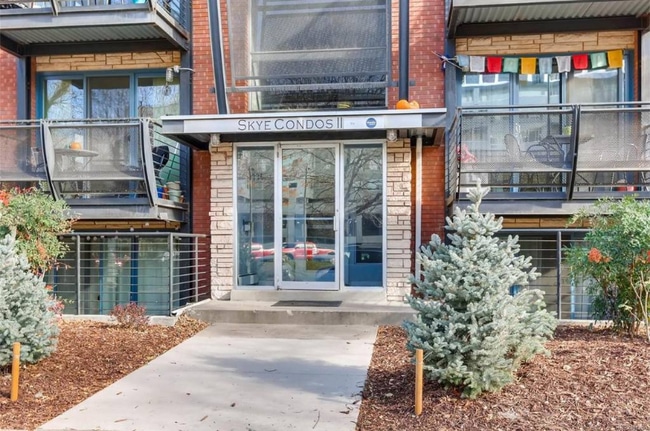 Photo - 1336 Logan St Unidad 302