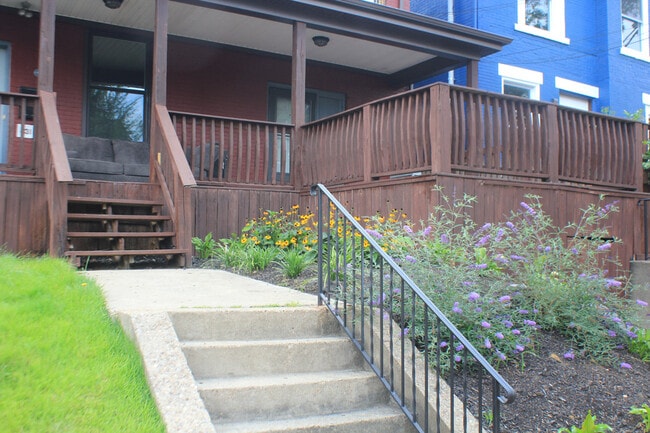 Photo - 431 Rebecca Ave Unit 2