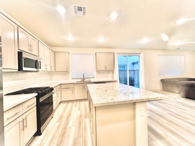 Photo - 7253 Vinny Pl