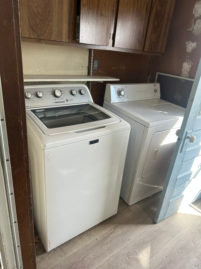 Photo - 125 Garland St Unidad 125