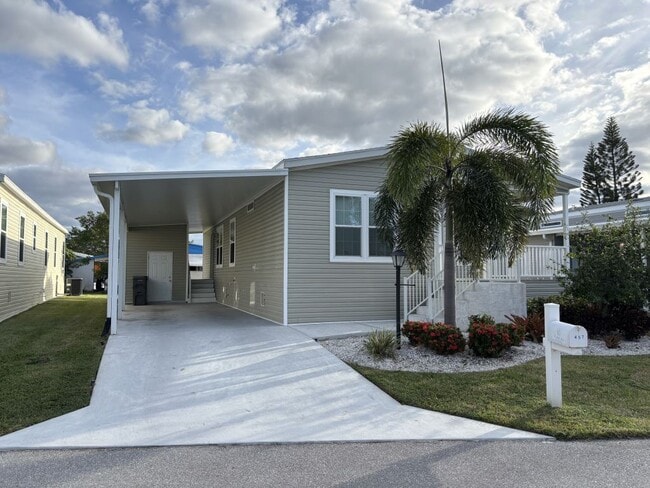 Photo - 4126 74th Pl N