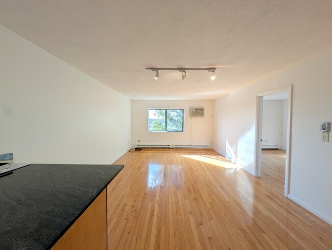 Photo - 10 Roberts St Unit 35