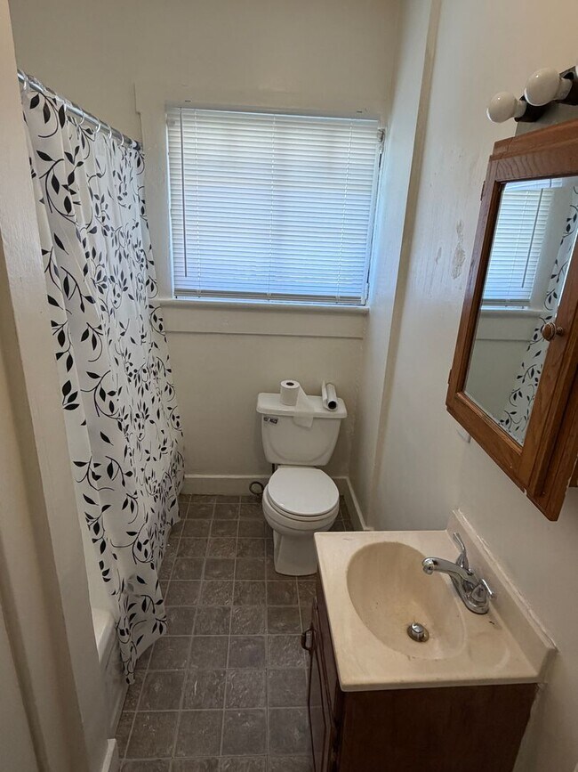 Photo - ForestAve635 Unit apt 635