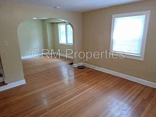 Photo - 5247 N College Ave