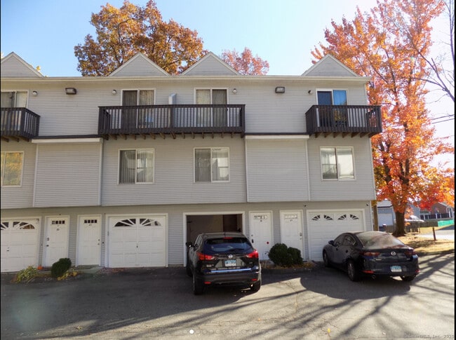 Building Photo - 31 Meloy Rd Unit APT 2B