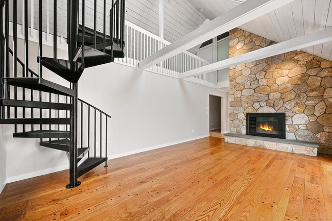 Photo - 144 W Norwalk Rd