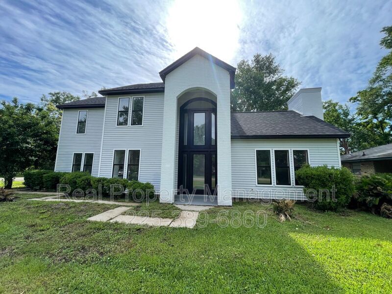 Photo - 811 S Pleasant Ave.