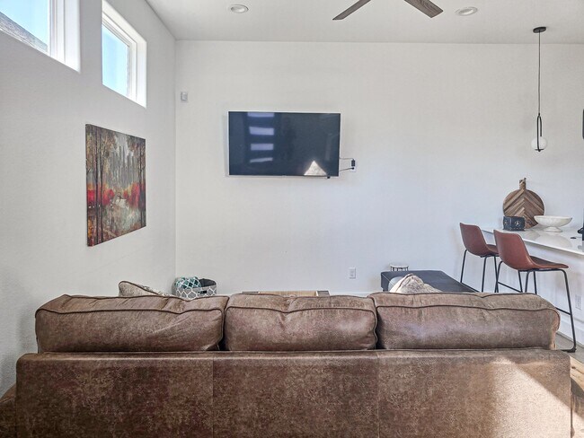 Photo - 203 Danna Ln Unit D