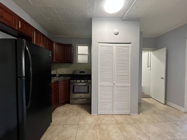 Photo - 391 Avenue C Unit 2