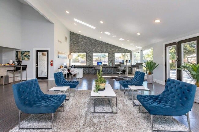 Photo - Oakline Apartments