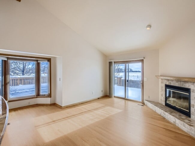 Photo - 5-Bedroom Home/Ranch for Rent in NE Boulder/Gunbarrel