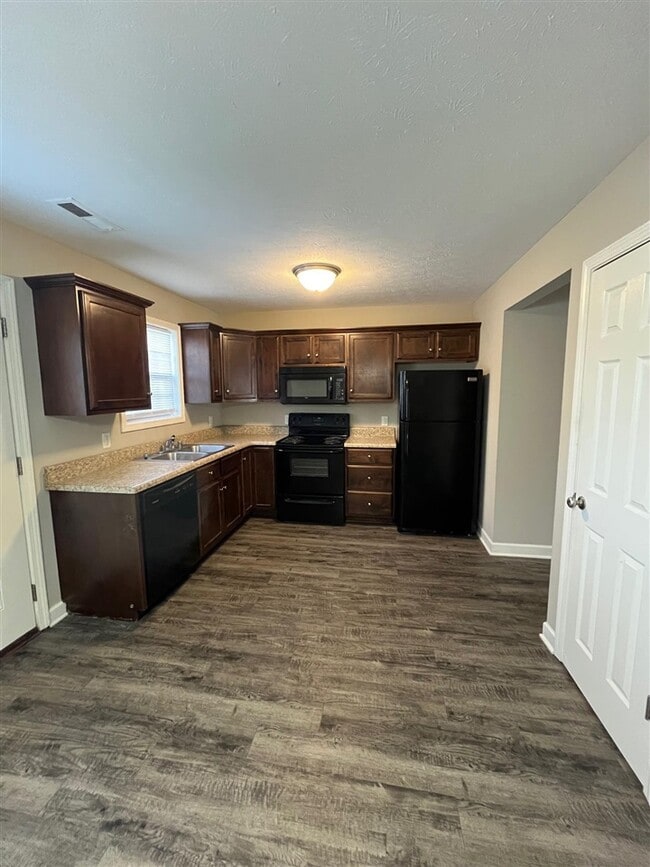 Photo - 281 Audley Ave