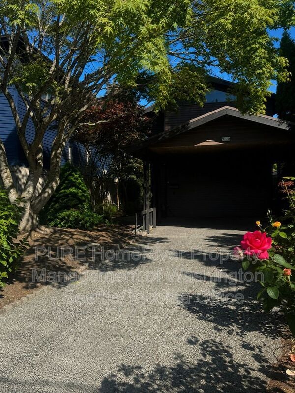 Photo - 2114 41st Ave SW