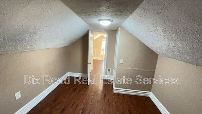 Photo - 1841 Harvard St
