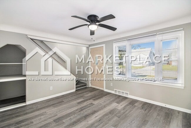 Photo - 24850 Wilmot Ave