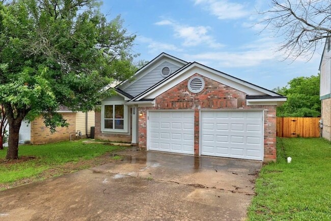Photo - 2111 Rick Whinery Dr Casa