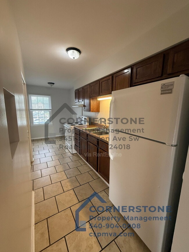 Photo - 6503 Carefree Ln Unit Apt 19