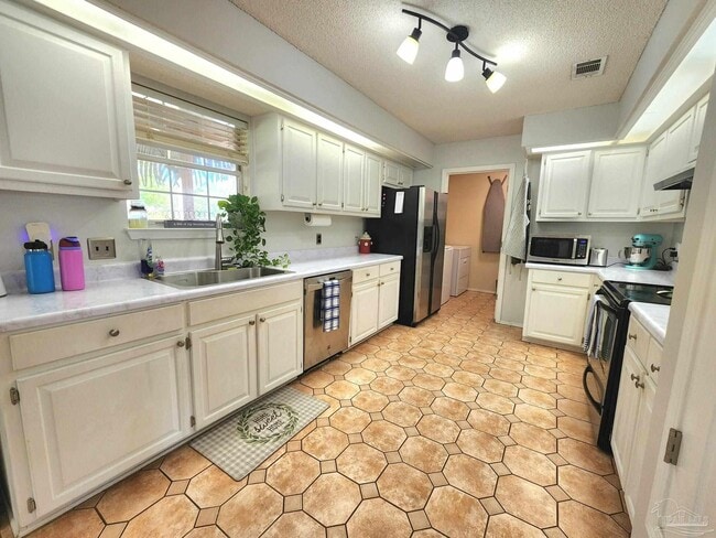 Photo - 589 Bobwhite Pl