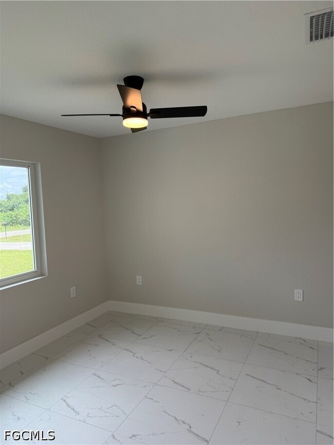 364 Petite Ave