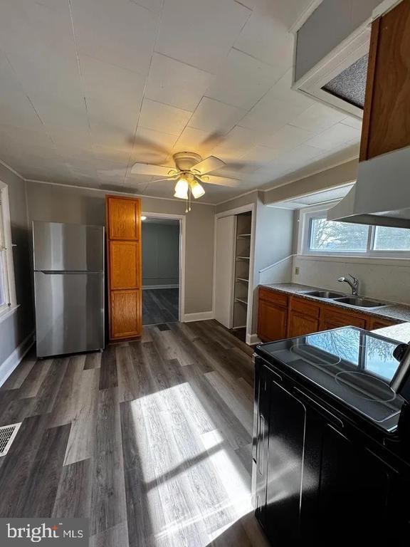 Photo - 254 S Potomac St Unit 2