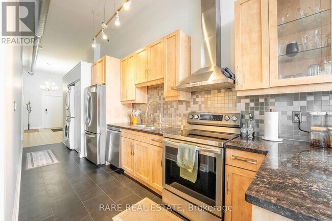 Photo - 276 King St W Unit 316