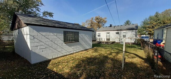 Photo - 8662 Ford Ave