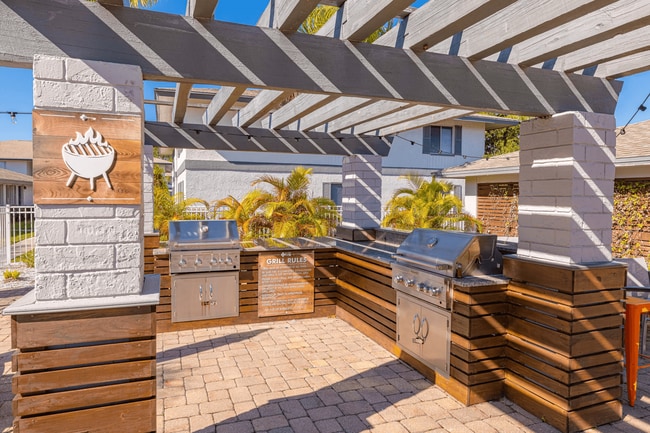 Shoreline Pointe Apartments