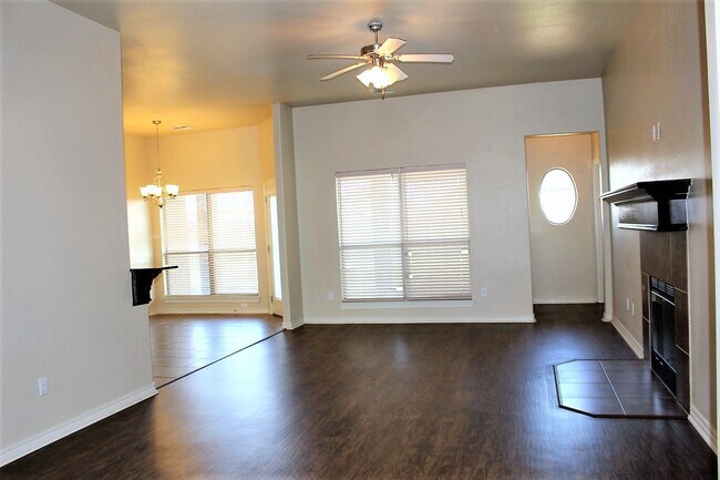 Photo - Gorgeous 4 Bed 2 Bath in Gated Community